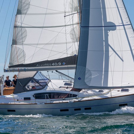 Allures 409 Blue Yachting Sailing