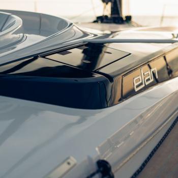 ELAN E6 EXT BlueYachting 124s