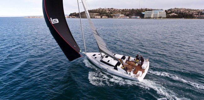 ELAN GT 5 Gennaker 2019 Segeln Blue Yachting Adria